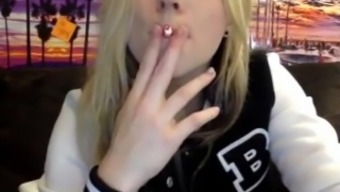 Sexy Cam Girl Fucks Her Ass With A Dildo