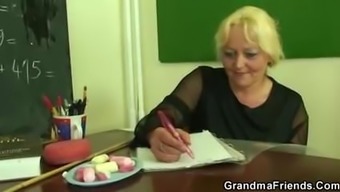 Old Teacher Gives Head And Rides At Same Time