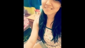 Leaked Pics Of Kolkata Girl Sweta Having Funwith Boyfriend.