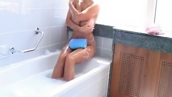 Bea Flora Bathtime Hd (Ai Upscale)