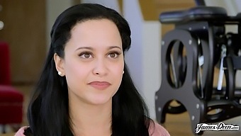 Closeup Video Of Shy Mia Austin Moaning While Getting Licked