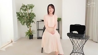 Japanese Woman In Agony Receives Oral Pleasure