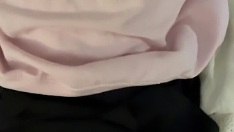I Creampied My Girlfriend While She Was Playing The Console