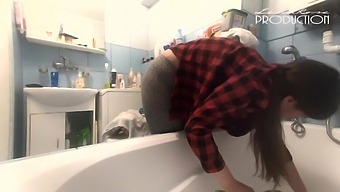Big Titties Lena Downward While Caressing Bathtube