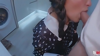 Stepmom In Lingerie Gets Her Asshole Closeup And Creampied