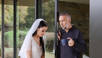 Newly Escaped Bride Jazmin Luv Gets Her Tight Asshole Licked And Fucked