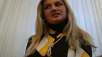 Amateur German Girl Mary F. Takes A Facial From A Lucky Guy