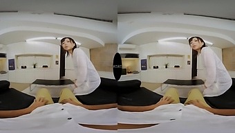 Vagina Fuck And Blowjob: A Friendly Encounter
