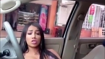 18+ Amateur Ladyboy Masturbates In Car