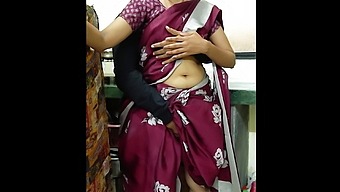 Close Up Of Indian Bhabhi'S Pussy