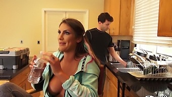 Longhaired August Ames Enjoys Herself With Her Pals At A Backstage Event