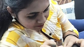 Malayalam Teacher And Student In Oral Sex Scandal In College
